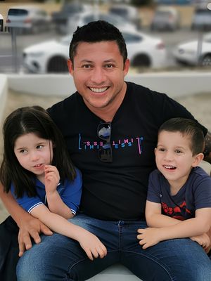 Alex with his kids